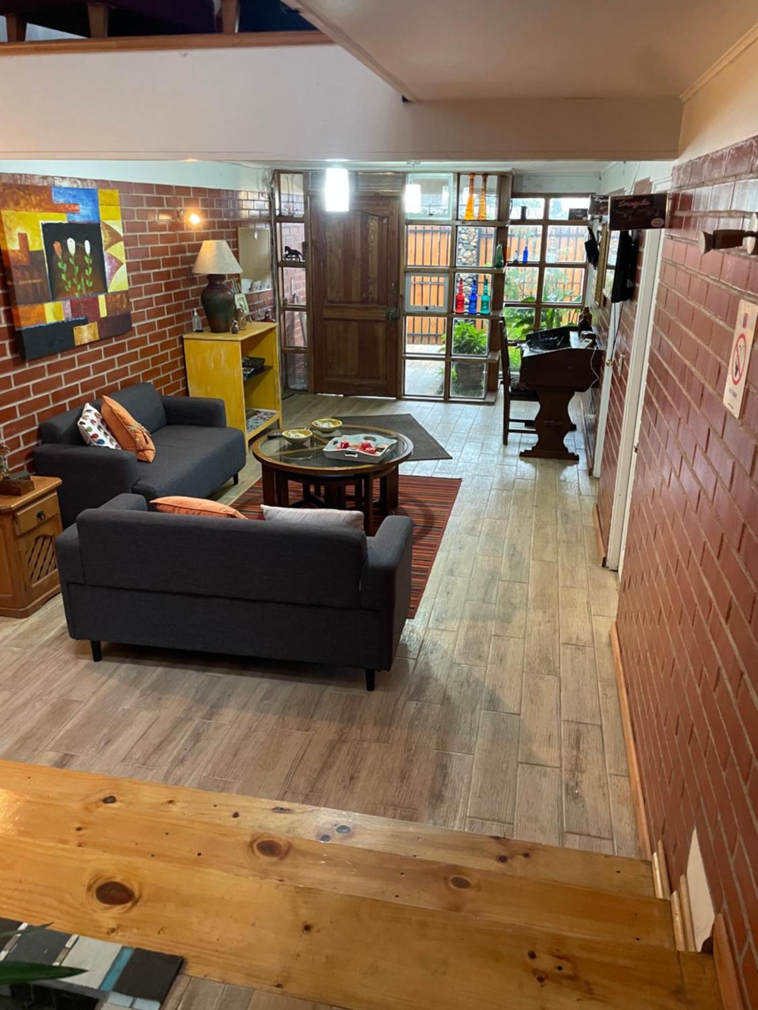 Hostal Napoli 瓦尔帕莱索 外观 照片